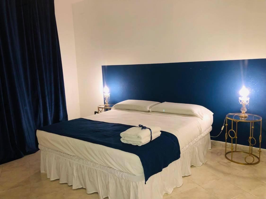 B&B Al Piazza Marina ปาแลร์โม ภายนอก รูปภาพ